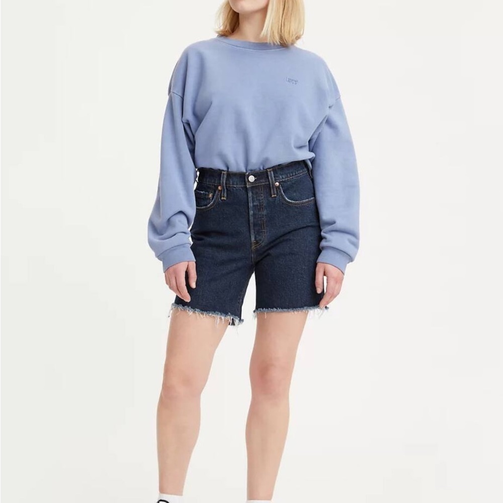 NWT Levi’s 501 Mid Thigh Shorts - Picture 4 of 13